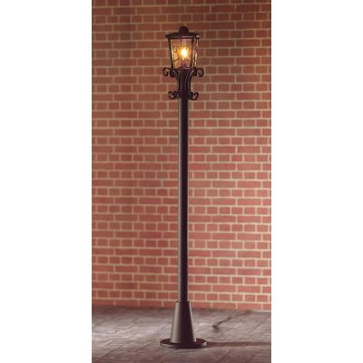 Victorian Street Lamp                                       