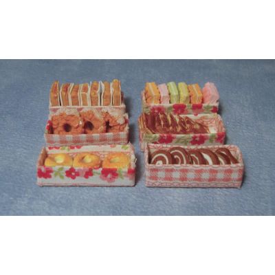 Boxed Pastries Set of 6 Asst (one supplied)