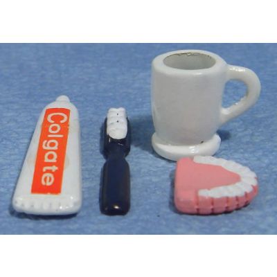 Mug Toothbrush & Teeth Set