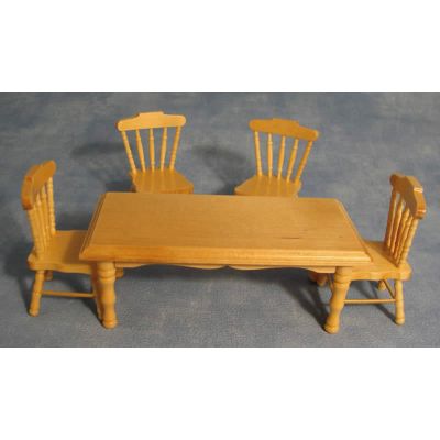 Pine kitchen table/ 4 chairs