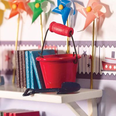 Bucket & Spade                                              