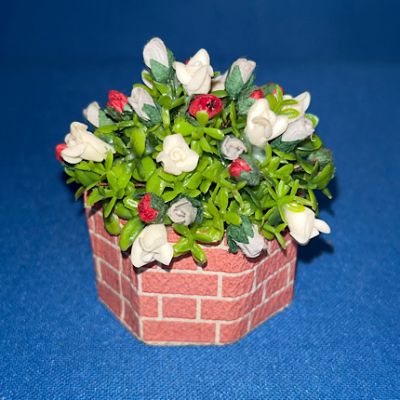 Flowers in Pot White/Red 2" (Hand made in the UK)