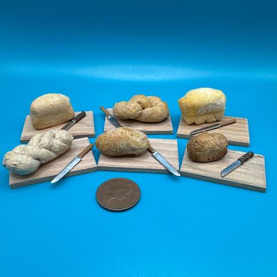 Bread, Rectangle Board & Knife (1 supplied)