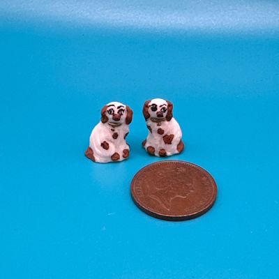 Pair Brown Staffs 1/24th