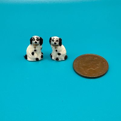 Pair Black Staffs 1/24th
