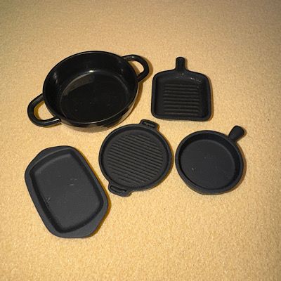 5 pc Cast Iron Effect Pans