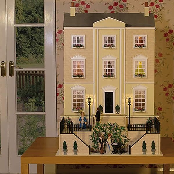 Dolls house basement top